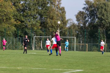 Bild 251 - wBJ HSV - SV Meppen : Ergebnis: 0:2